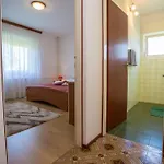 Garden View In For 2 - 3 Persons * Пореч