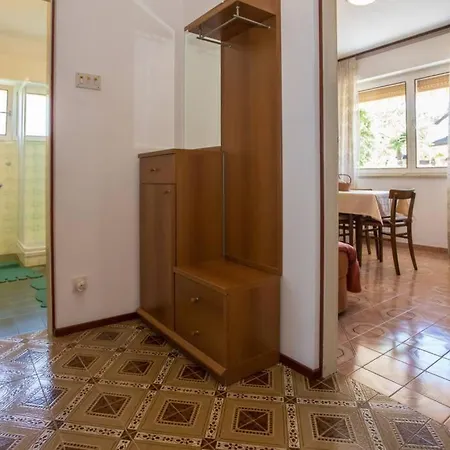 Garden View In For 2 - 3 Persons Апартаменты Пореч